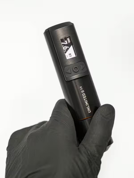 Cheyenne Sol Nova Unlimited II 3.5 mm Stroke Çift Bataryalı Kablosuz Dövme Makinesi - Siyah Renk